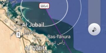 هزة ارضية في الخليج العربي 50 كم شمال شرق منطقة الجبيل بالسعودية وعلى بعد 143 كم من البحرين.