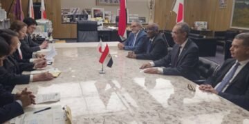 وزير الاتصالات يبحث مع نظيره اليابانى دعم التعاون فى مجالات الذكاء الاصطناعى والأمن السيبرانى