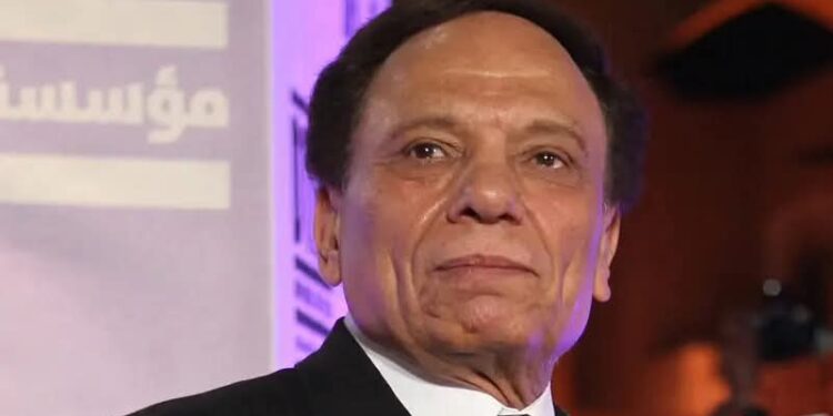 الفنان عبدالله الكاتب يكتب لكم: عائلة عادل إمام “تفسد” خطة أصدقائه للاحتفال بذكرى ميلاده الـ85