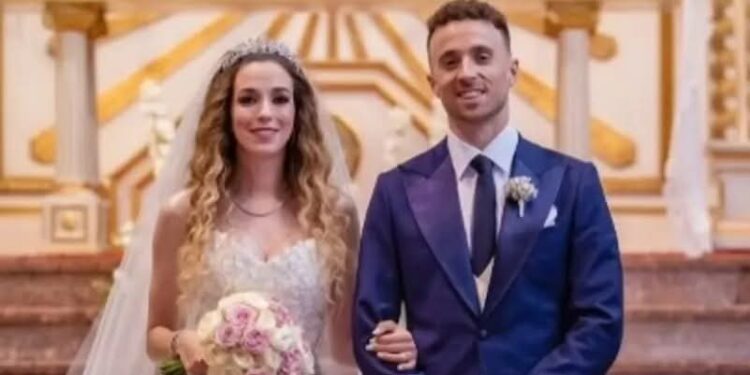 الفنان عبدالله الكاتب يقرأ لكم ماحدث لنجم ليفربول: تزوج قبل أيام ونشر صور زفافه.. وفاة ديوغو جوتا تصدم محبيه