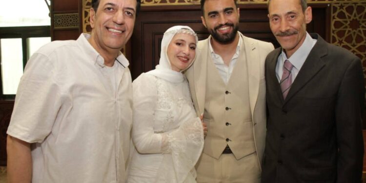 الف مبروك لصديقنا الإعلامى المحترم والكابتن الخلوق ونقى القلب وائل عيسي كتب كتاب كريمته ربنا يجعل أيامكم كلها افراح وسعادة يارب ..