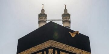 ظاهرة فلكية مميزة بدقة علمية 🔆🕋🌍