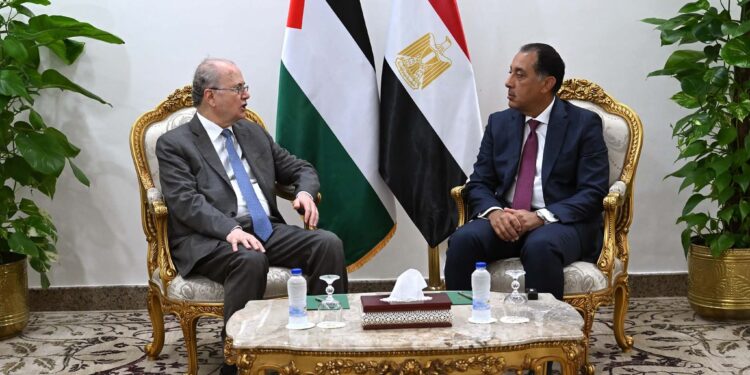 مدبولي يؤكد موقف مصر الثابت تجاه القضية الفلسطينية والرفض التام لمخططات التهجير