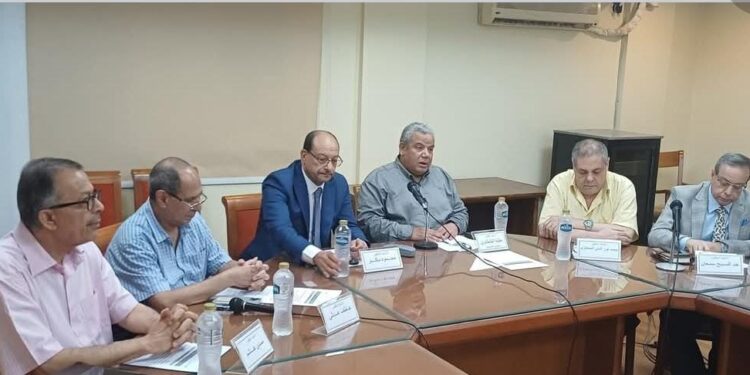“ترشيد مياه النيل والحفاظ عليها من التلوث” مائدة مستديرة بالأعلى للثقافة