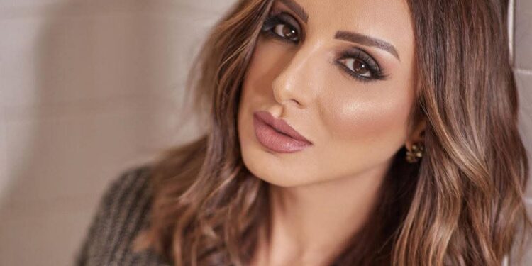 الفنانة نادية مصطفى تسألكم الدعاء للغالية أنغام