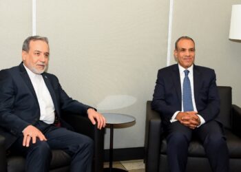 وزير الخارجية يلتقي مع نظيره الإيراني على هامش أعمال الجمعية العامة للأمم المتحدة