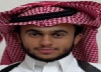 الهذلي يكتب قصيدة في عيدالوطن