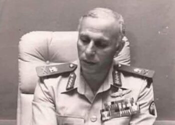 الإعلامية القديرة آمال العنانى تقرأ لكم عن الأسطورة السيد الشافعى