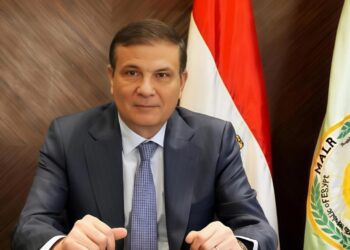 وزير الزراعة: لا تهاون مع المتلاعبين بالأسمدة.. ووقف الدعم فى هذه الحالة