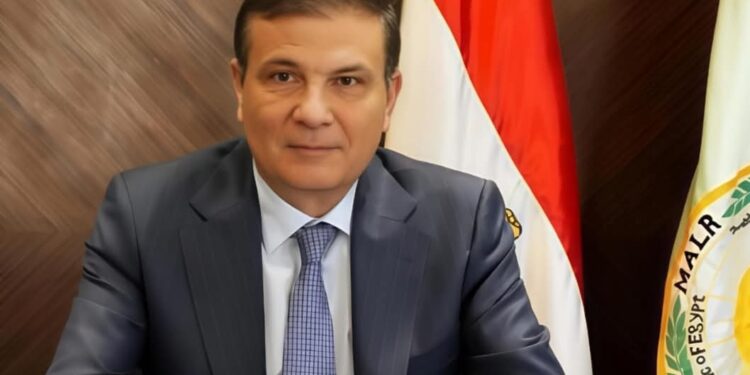 وزير الزراعة: لا تهاون مع المتلاعبين بالأسمدة.. ووقف الدعم فى هذه الحالة