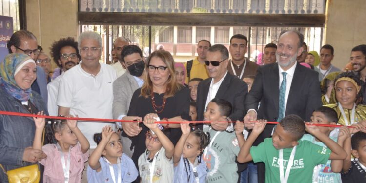 ليلة تكريم الرواد في افتتاح مهرجان القاهرة لمسرح العرائس