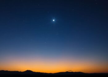 الزهرة يتألق قبل شروق الشمس فجر الجمعة