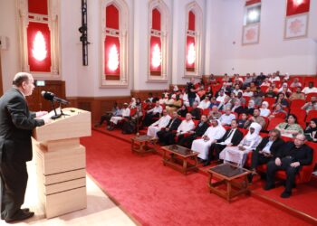 قصائد تعزف للطفولة والحياة سفي بيت الشعر بالشارقة