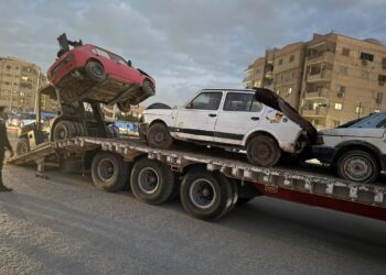 حملات لفرض الانضباط في حدائق الأهرام.. محافظة الجيزة تشن حملات لرفع الإشغالات والتعديات على الطريق العام