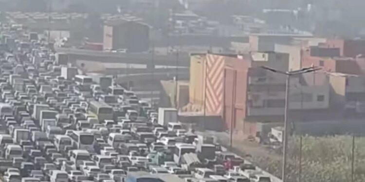 استياء من زحام الطريق الدائري بسبب زيارة رئيس كوريا الجنوبية للمتحف واقتراحات بالحلول