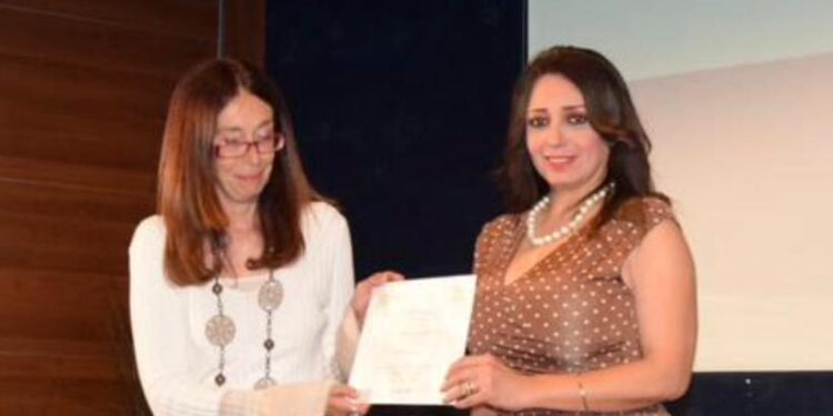 ‏رانيا يحيى تكرم البروفيسيرة باولا بوتسى بالاكاديمية بروما