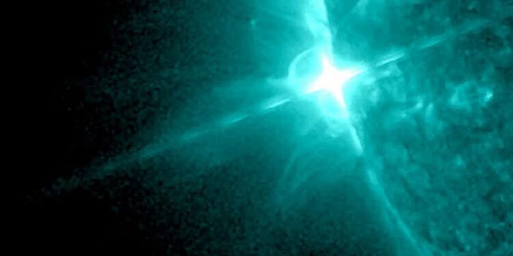 إنفجار شمسي قوي جديد