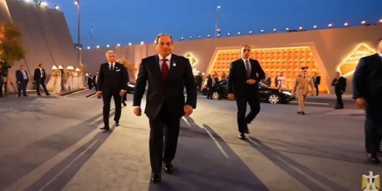 الرئيس السيسى يصل إلى المتحف المصرى الكبير ليشهد احتفالية الافتتاح