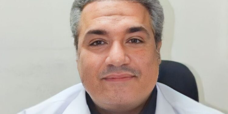 أكد على ضرورة مراجعة الطبيب عند تكرر النزيف.. د.أحمد قعقع الاختصاصي بمستشفيات الحمادي: النزيف الأنفي الخطر يهدد حياة الإنسان،والمعالجة تحتاج الهدوء والصبر