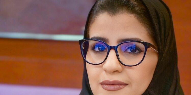 تَحتَ شِعَارِ “المَلِك سَلْمَان: الإِنْسَانُ وَالإِنْجَاز”٧٨٧ عَمَلًا فَنِيًا مُشَارِكًا فِي جَائِزَةِ “ضِيَاءِ عَزِيز” لِلْبُورْتْرِيه