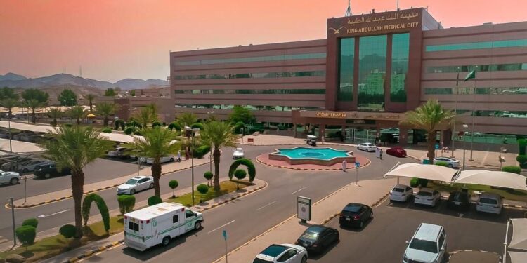 مدينة الملك عبدالله الطبية تحقق المركز الأول على مستوى مستشفيات وزارة الصحة حسب تصنيف نيوزويك العالمي لعام 2026