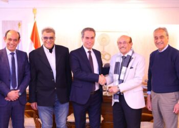 مرفوع مؤقتاً من الخدمة .. مسلسل إذاعي جديد بطولة الفنان الكبير محمد صبحي