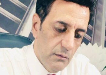 لو انت مكانه تعمل ايه .شوف ليه فنان اختار يعيش فى دار مسنين!