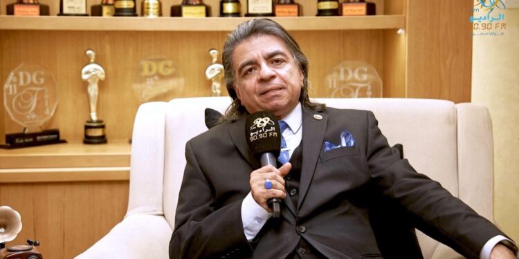 طبيب القلوب لأحمد الخطيب: بكلم ربنا كتير وبكيت لما شوفت ابويا بيموت وامى بتصرخ