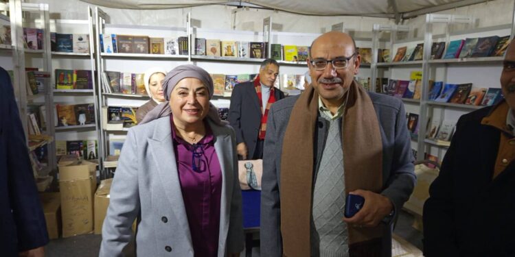 رئيس أكاديمية الفنون تشهد افتتاح الدورة الرابعة عشرة من معرض فيصل الرمضاني للكتاب