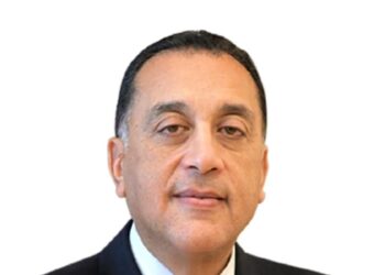 رئيس الوزراء يهنئ قداسة البابا تواضروس الثاني بعيد القيامة المجيد