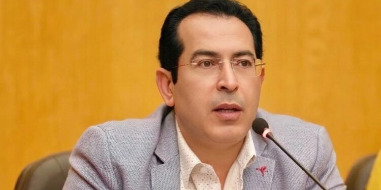 مناقشة رسالة ماجستير بعنوان «تجلّيات الوعي الجمالي في فلسفة موريس ميرلوبونتي» بأكاديمية الفنون