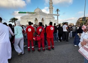 الهلال الأحمر المصري يشارك في تأمين احتفالات عيد الأضحى المبارك