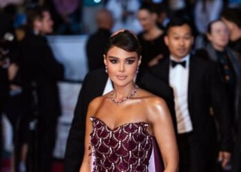 هدى الجارالله تتألق في مهرجان كان السينمائي بإطلالات تعكس أناقة الكوتور الكويتي