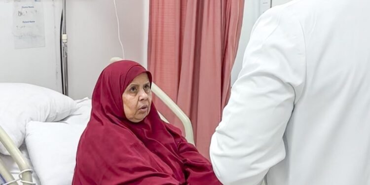 تجمع تبوك الصحي ينقذ حياة حاجة مصرية ويواصل رحلة رعايتها حتى المشاعر المقدسة