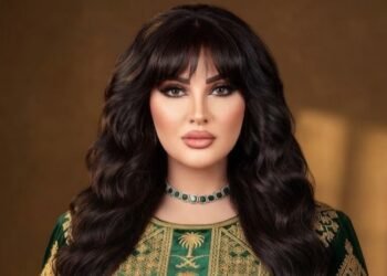 رزان البحرينية تتألق بأغانيها الوطنية في احتفالات اليوم الوطني السعودي الـ96