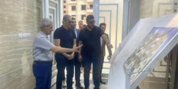 نقيب الإعلاميين يتفقد مشروع «ديارنا» بالعبور الجديدة تمهيدًا لتسليم الوحدات للأعضاء