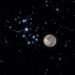 القمر يقترن بعنقود الثريا فجر الأربعاء