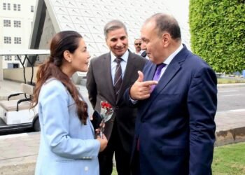 النساجون الشرقيون تكرّم 125 من أبناء العاملين المتفوقين وتحتفي بأمهاتهم