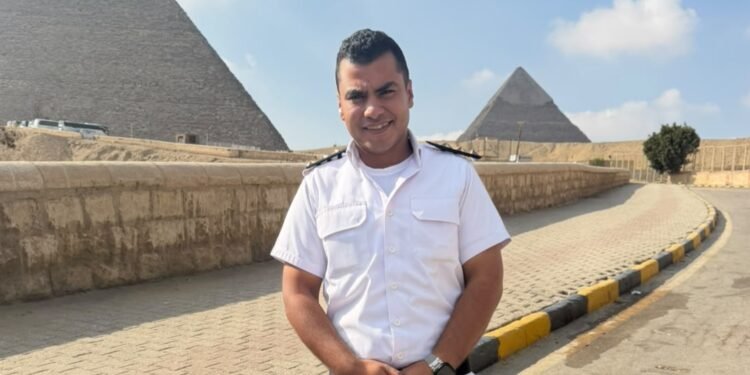 عيون ساهرة وقلوب رحيمة: كيف يجمع رجال شرطة الهرم بين الانضباط الأمني والتعامل الإنساني الراقي؟